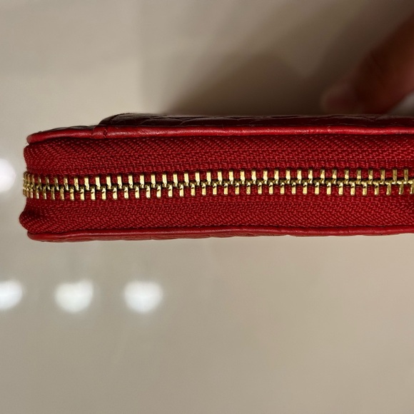 Kate Spade Rialto Place Neda
Clutch Wallet Red Croc Emb
Leather - Picture 4 of 11